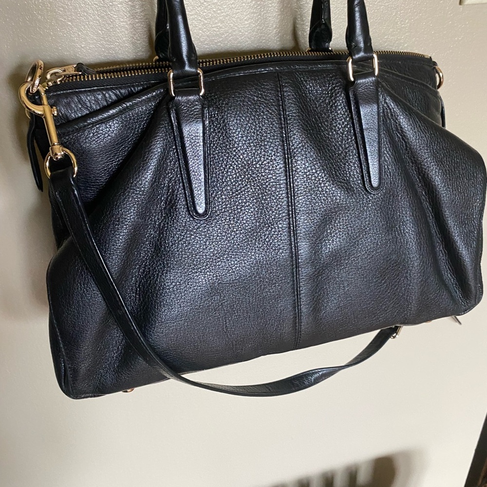Elegant Black Leather Handbag